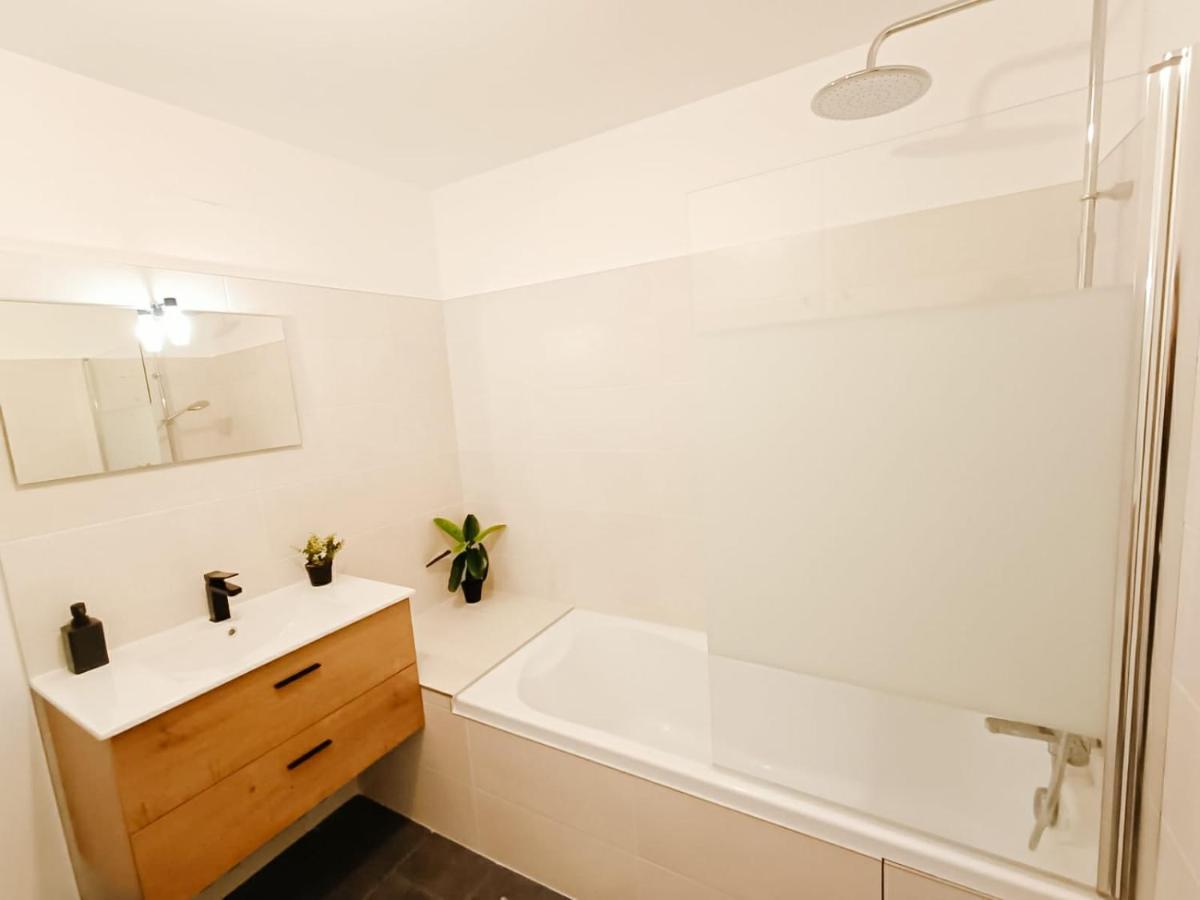 Cosy Calypso 2Ch - Quartier Des Halles & Parking 포 외부 사진